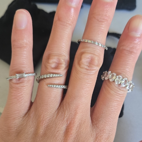 Elegant Silver Rings Set - Picture 2 of 6